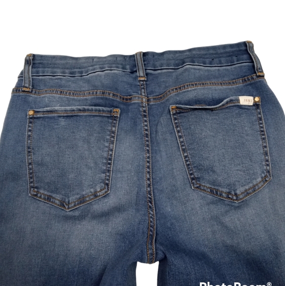 Jen 7 Cropped Straight Factory Whiskering Frayed Ankle Jean Size 8 - Picture 10 of 10